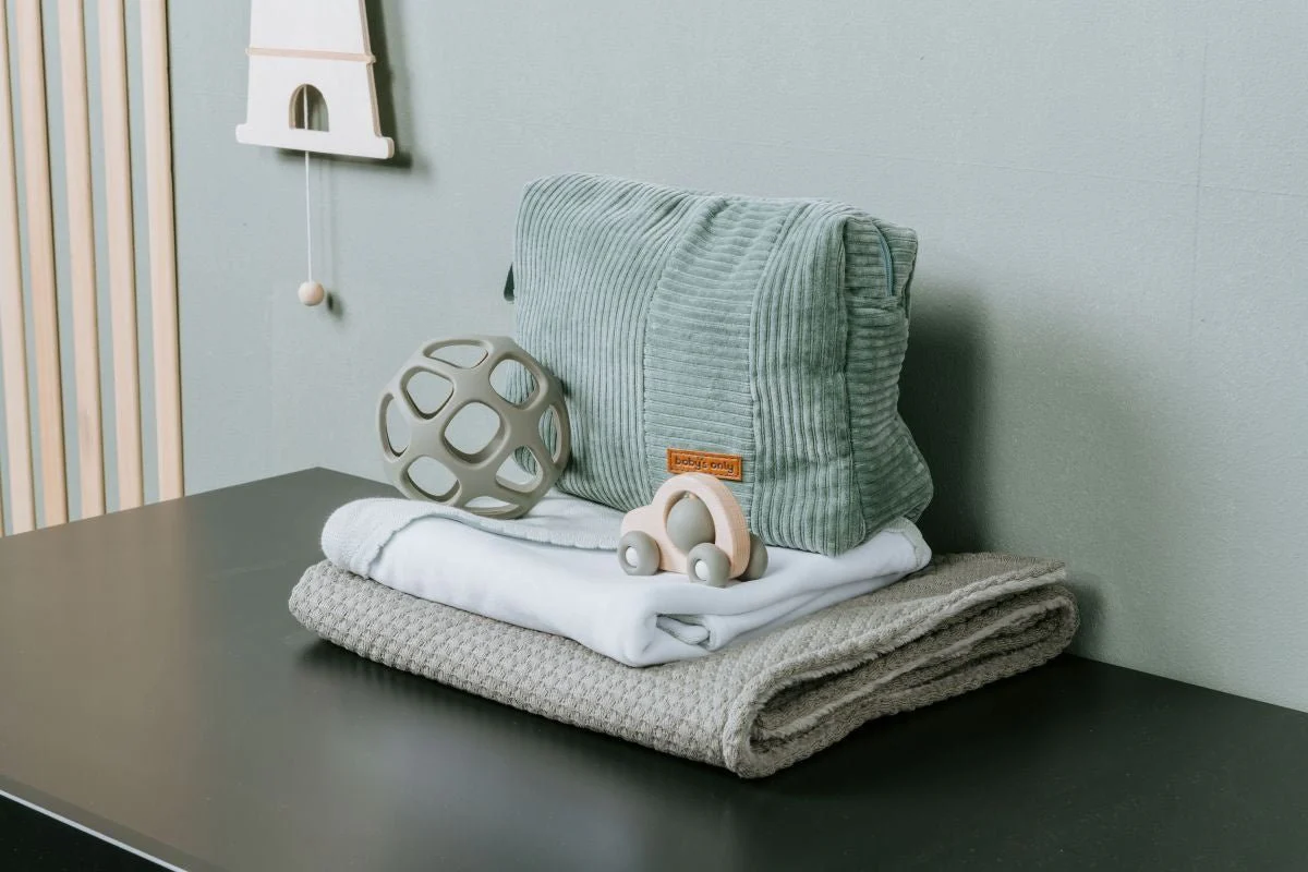 Baby's Only Speelbal Urban Green - Image 4