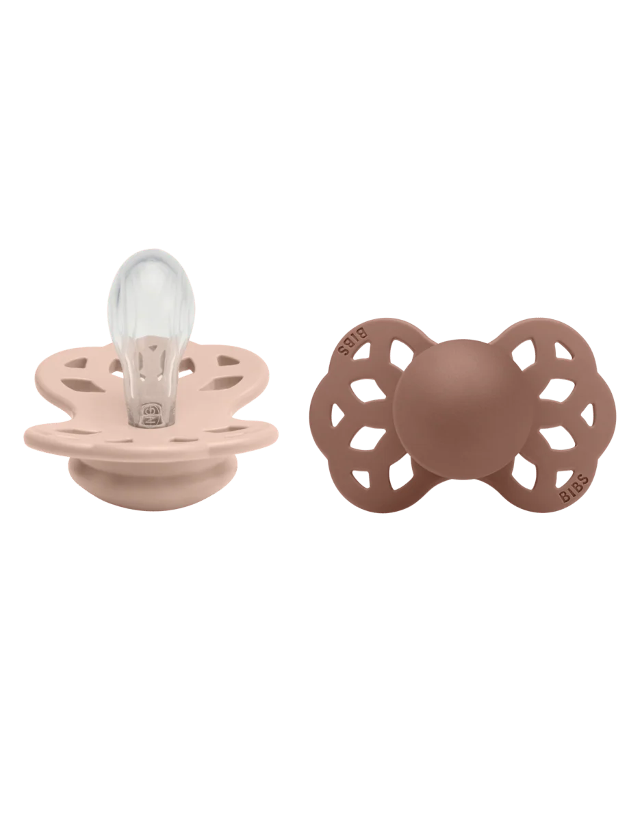 BIBS Speen Maat 1 Silicone Symmetrical Blush/Woodchuck 2st
