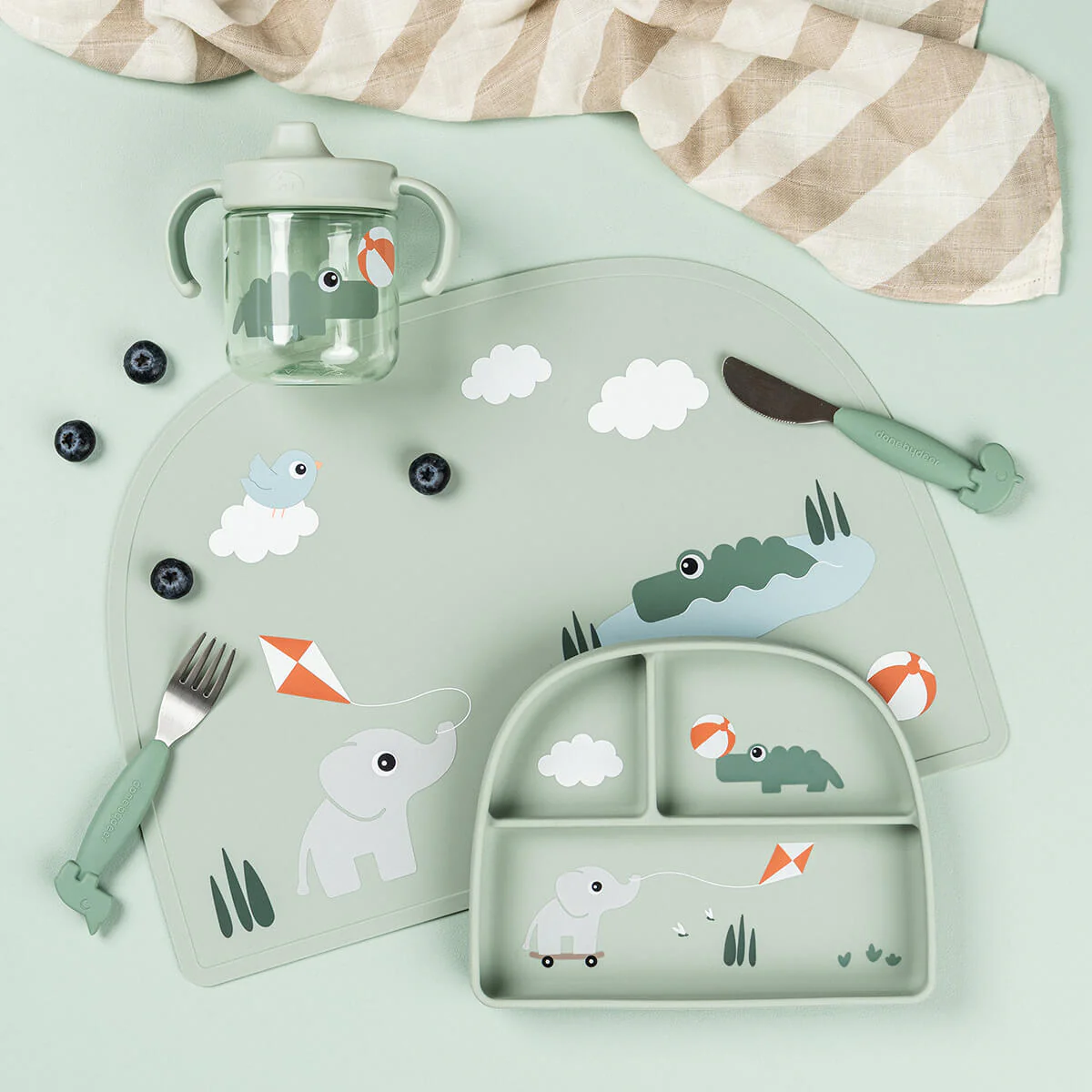 Done by Deer Babybord Stick & Stay Vakjes Playground Green - Image 3