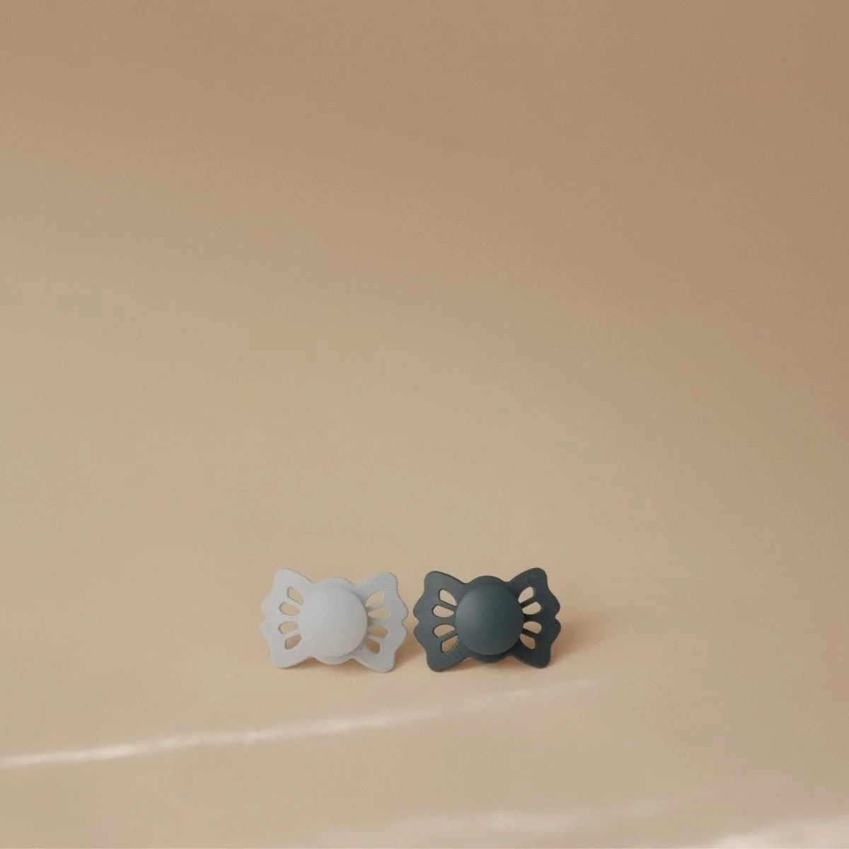 Frigg Speen Maat 1 Lucky Slate/Powder Blue Silicone 2-Pack - Image 2