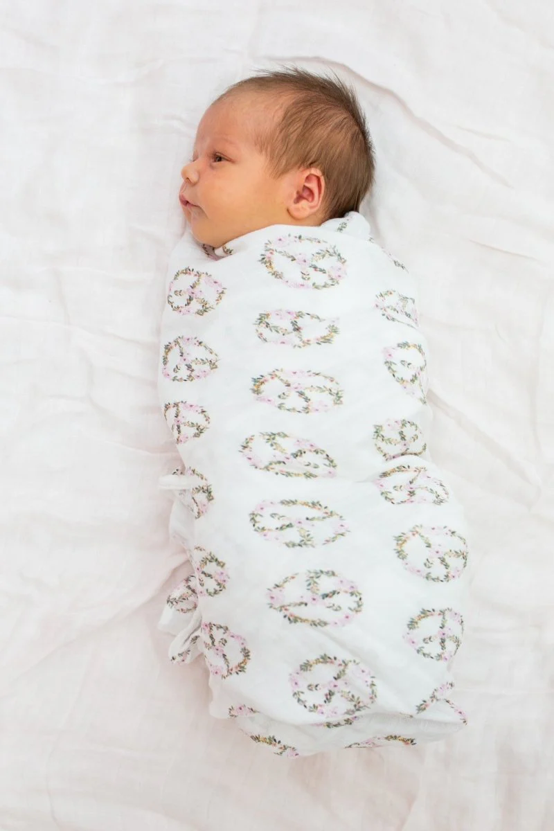 Lulujo Hydrofiele Doek Peace 120x120cm - Image 2