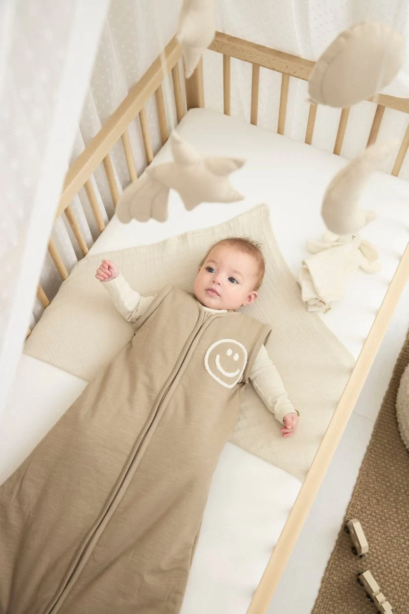 Meyco Baby Slub Met Smile Applicatie Baby Slaapzak Met Afritsbare Mouwen Taupe/Offwhite - Image 8