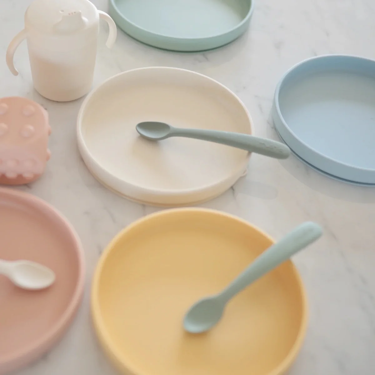 Mushie Babybord Powder Blue - Image 5