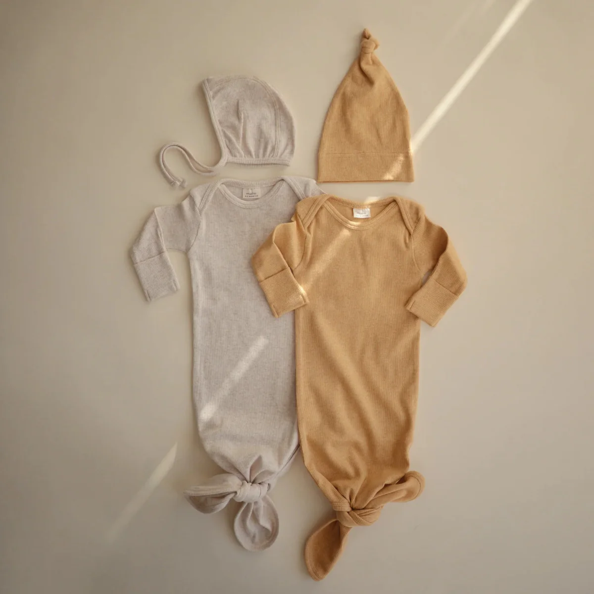 Mushie Babymutsje Mustard Melange - Image 2