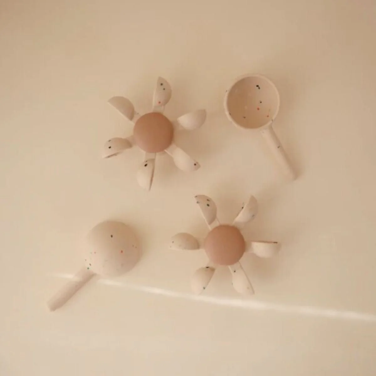 Mushie Badspeelgoed Water Wheel - Image 2