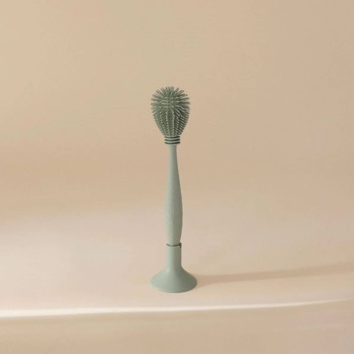 Mushie Flessenborstel Silicone Cambridge Blue - Image 4