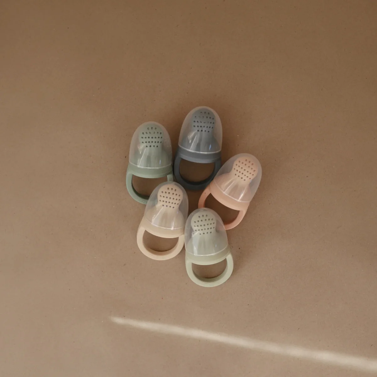 Mushie Fopspeen Fresh Food Feeder Soft Lilac Silicone 2St - Image 6