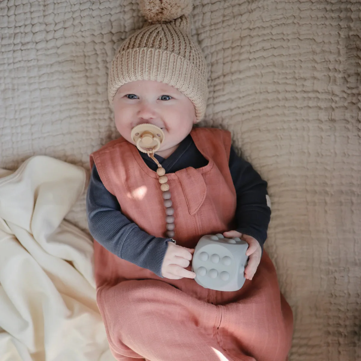 Mushie Slaapzak Baby Cedar - Image 4