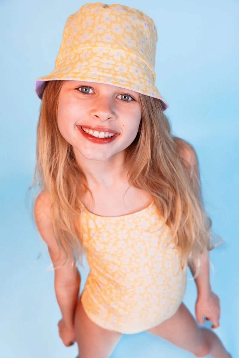 Swim Essentials Zonnehoedje Baby Florish Yellow Reversible - Image 4